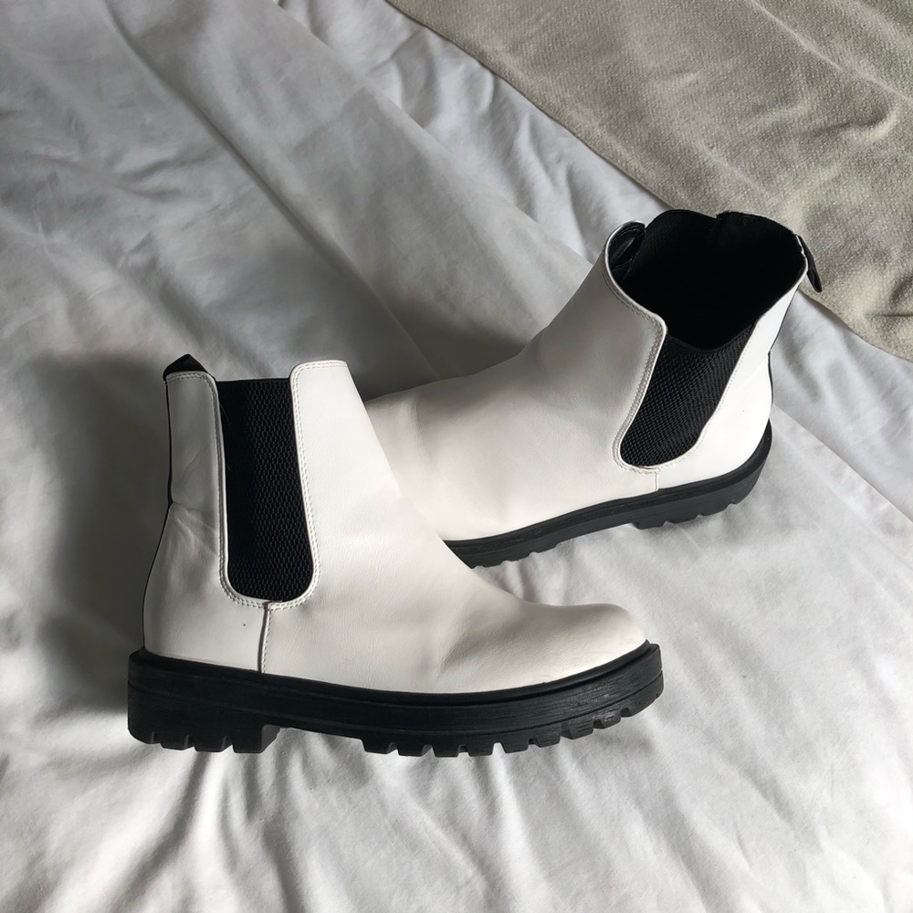 Chelsea boots